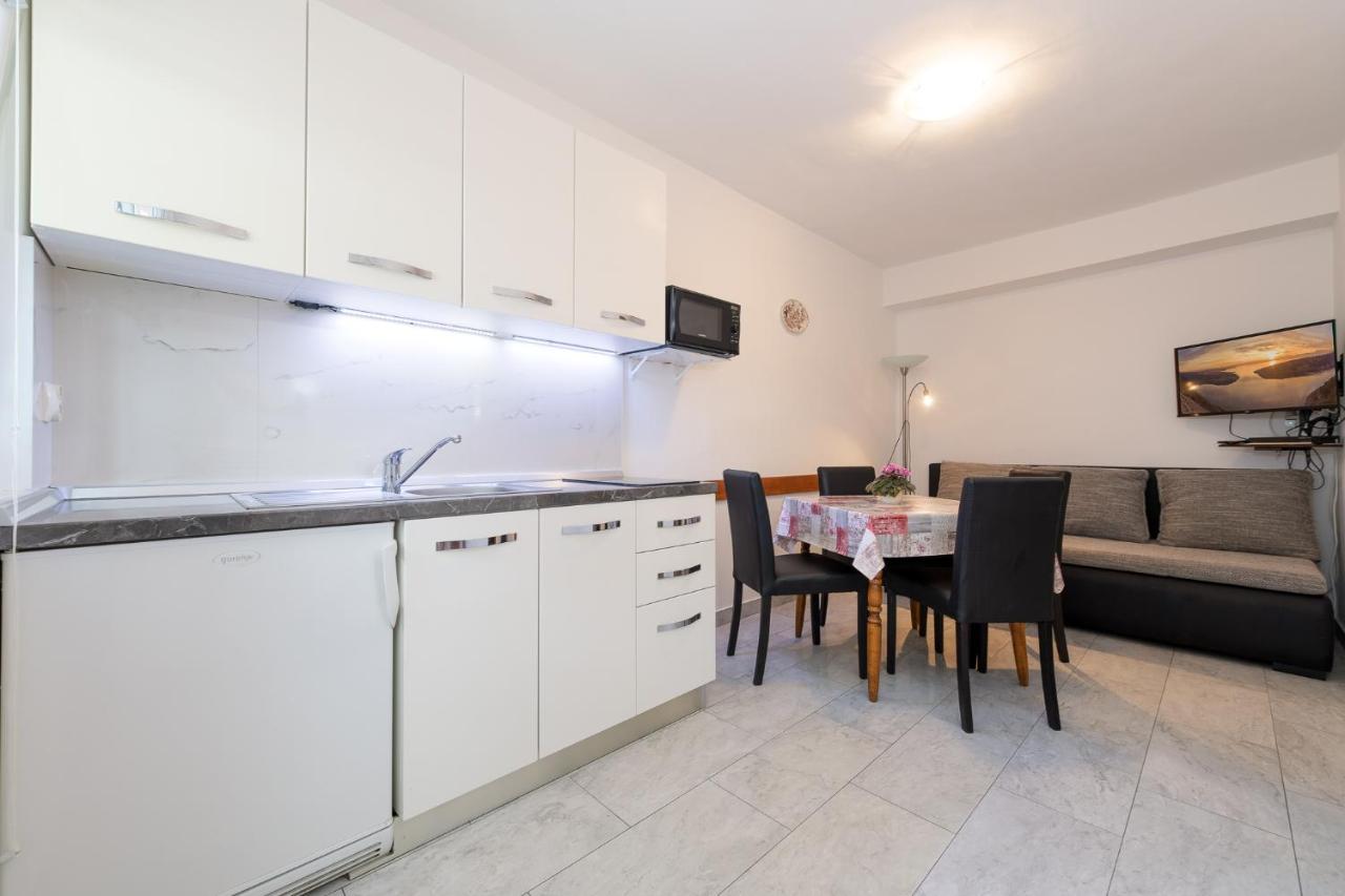 קריקווניצה Apartments Melita מראה חיצוני תמונה
